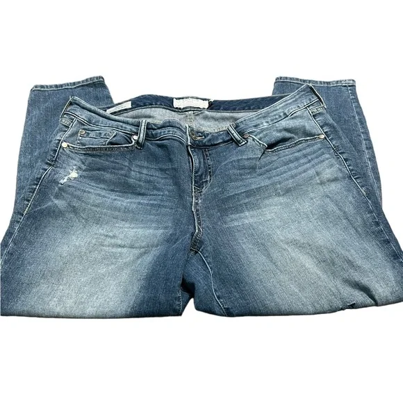 Torrid Skinny Blue Distressed Blue Jeans Size 16 - Picture 2 of 9